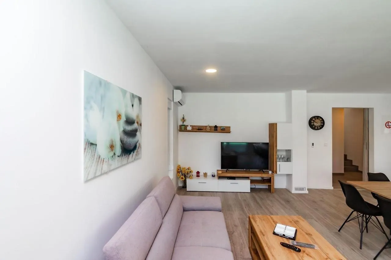 House Villa Ivona Suhovare 0*,