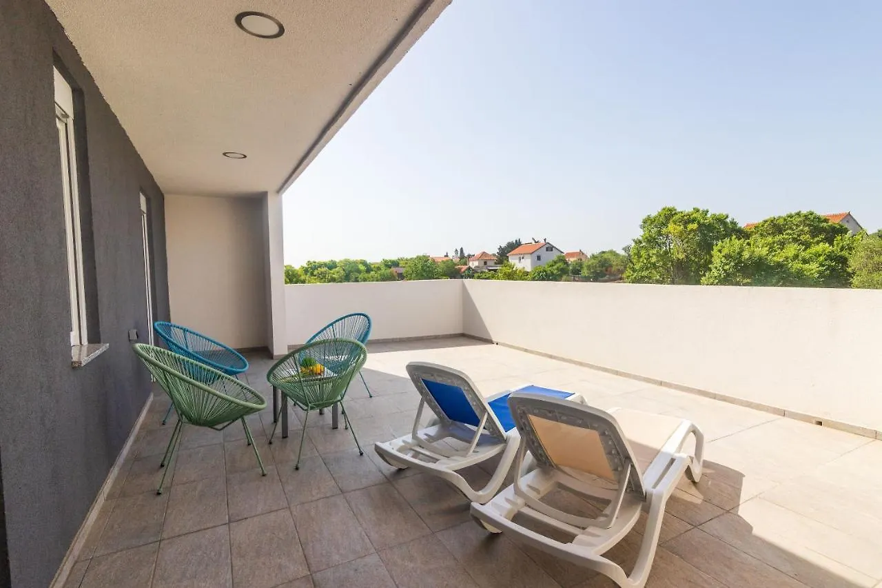 Dom wakacyjny House Villa Ivona Suhovare