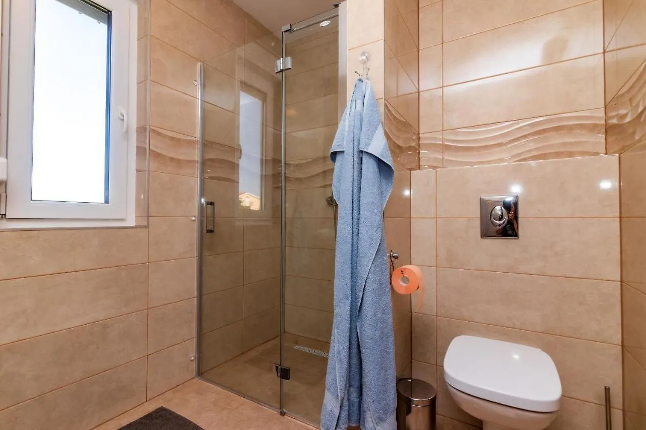 Dom wakacyjny House Villa Ivona Suhovare
